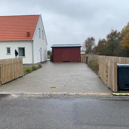Your Own 30sqm House With Kitchen, Sauna And Loft. Malmø